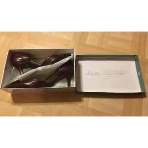 Abella Satine Pump